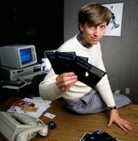 Bill Gates poserar i november 1985 i Bellevue, Washington.