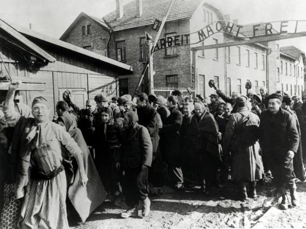 Auschwitz 1945