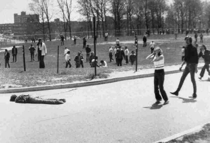 Fotografi av död studentprotester vid Kent State