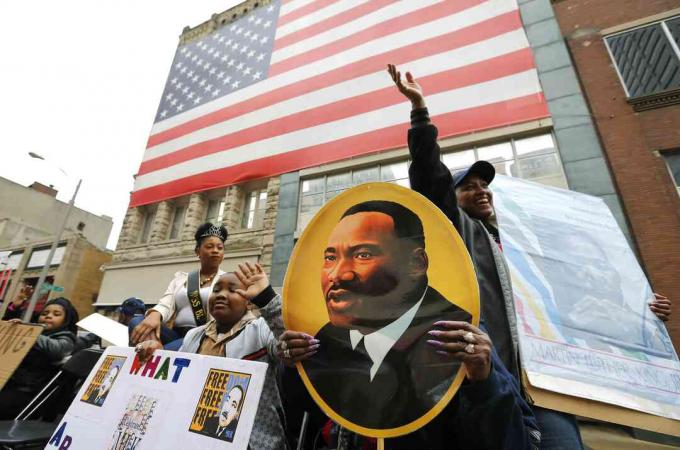 Memphis Marks Martin Luther King Day With March Till Lorraine Motel