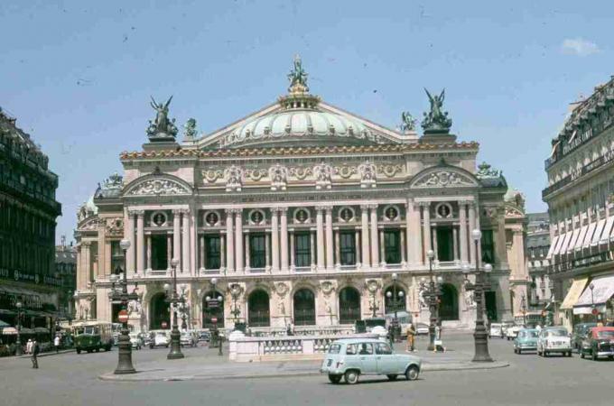 Teatrar och scenkonstcenter: Paris operahus Paris Opéra. Charles Garnier, arkitekt