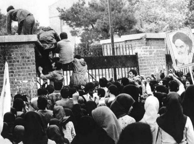 raninanstudenter invaderar den amerikanska ambassaden i Teheran, 4 november 1979